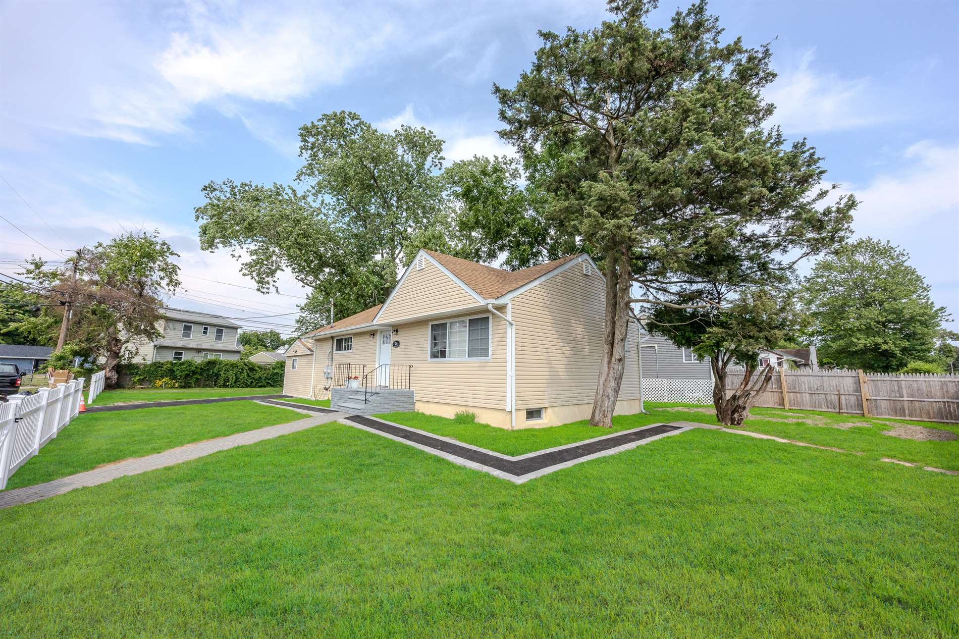 24 Penndale Drive, Amityville, NY 11701