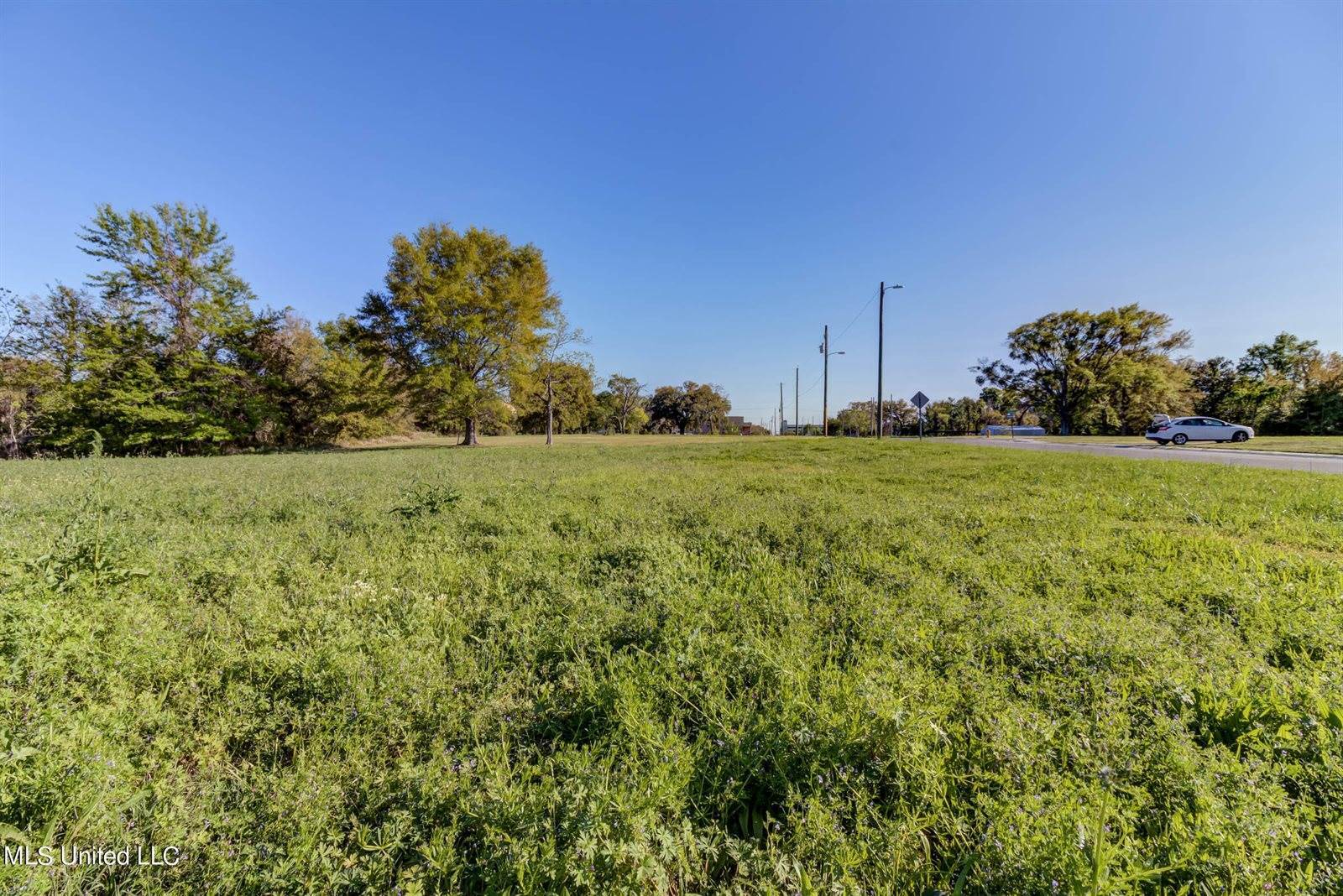 186 Pine Street, Biloxi, MS 39530