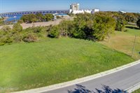 186 Pine Street, Biloxi, MS 39530