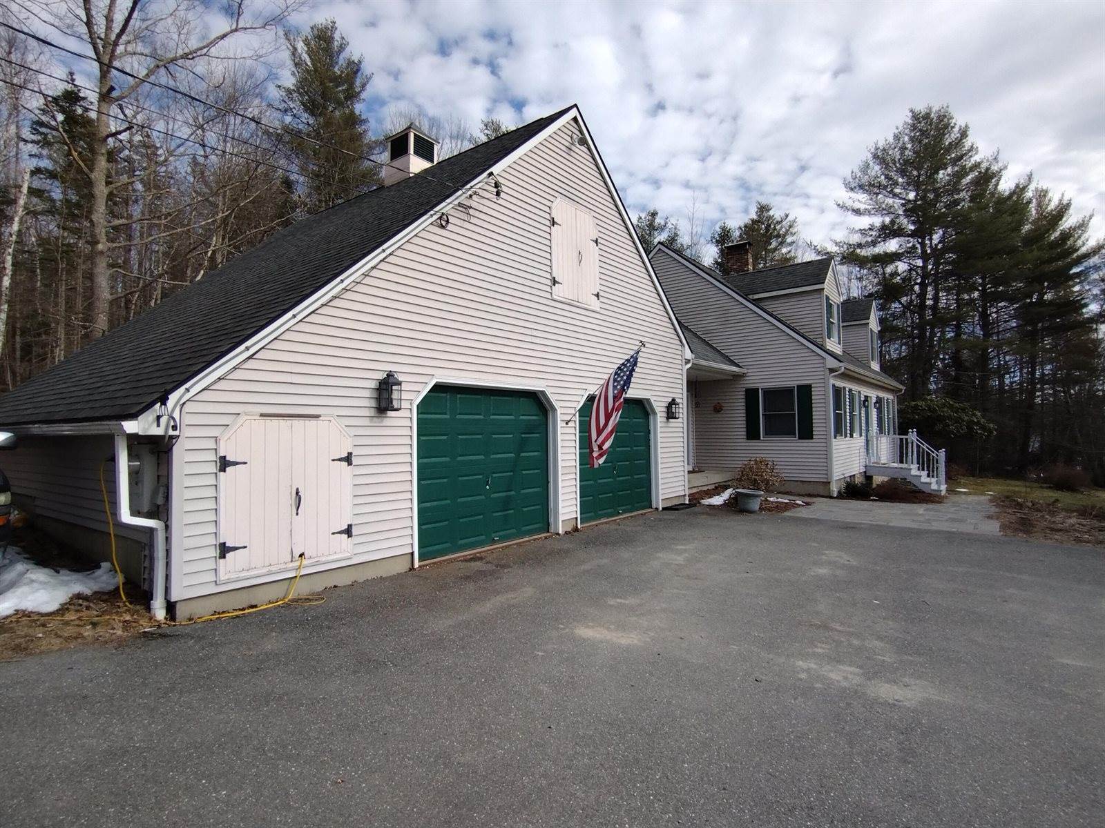 23 Carriage Lane, Holden, ME 04429