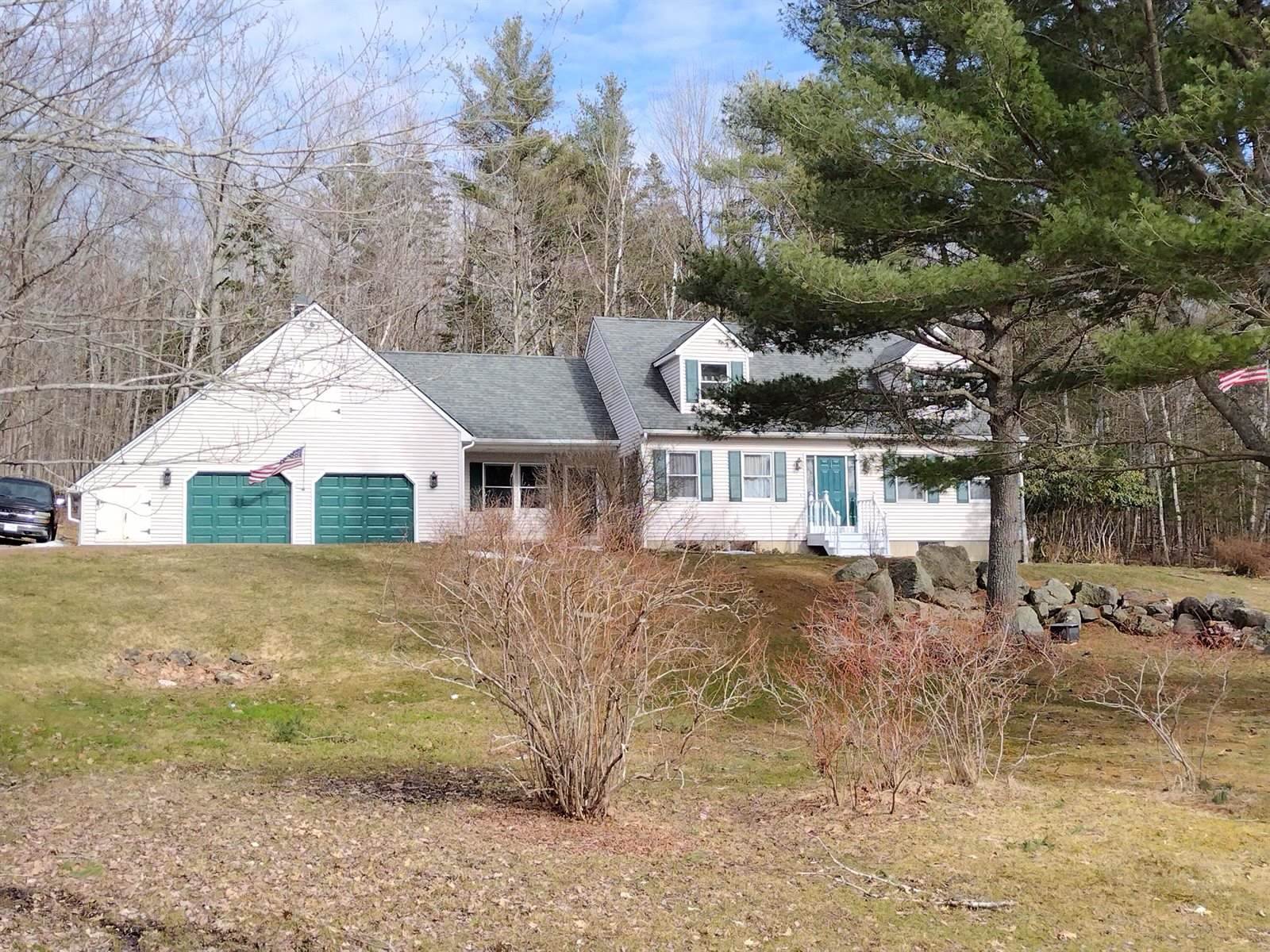 23 Carriage Lane, Holden, ME 04429