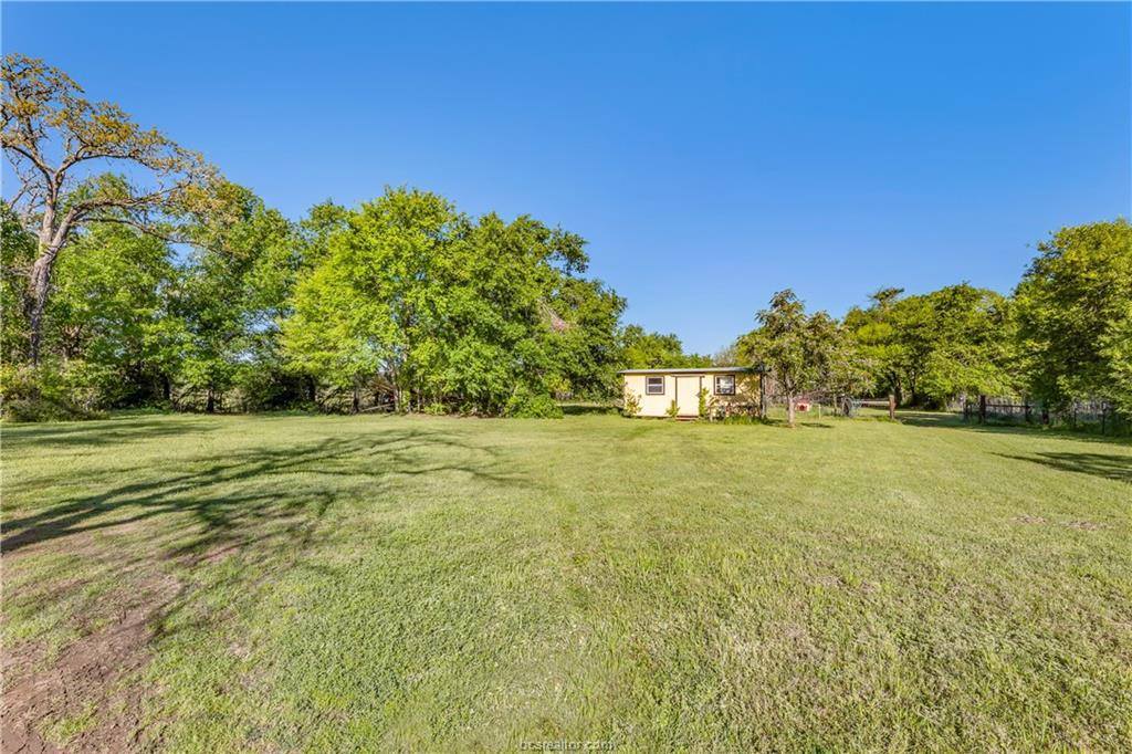 7625 Private Road 2006, Caldwell, TX 77836