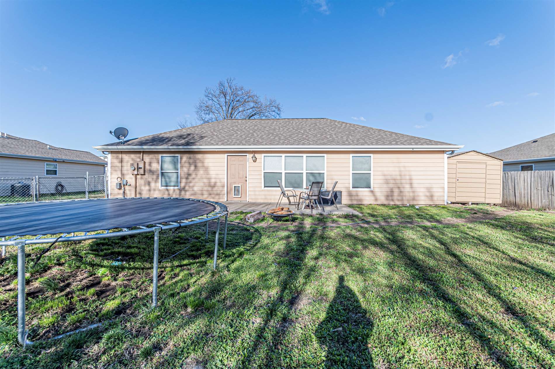 1613 West 14th Street Pl, Junction City, KS 66441