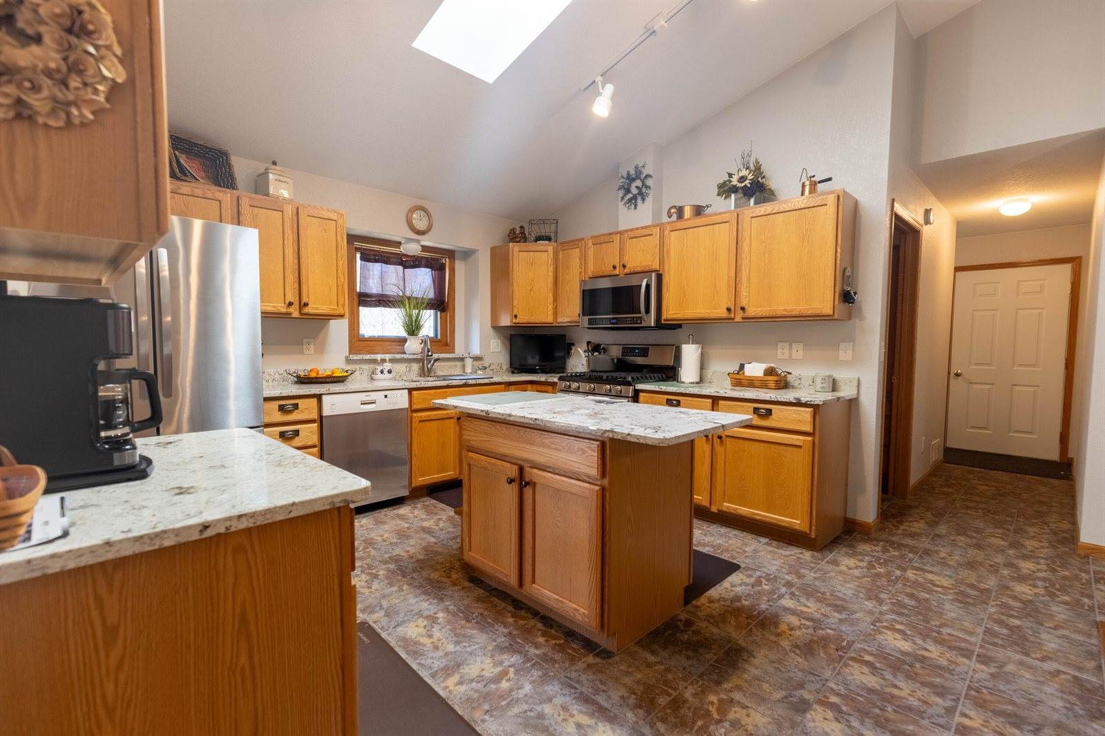 1185 Arrowhead Trl, Rome, WI 54457