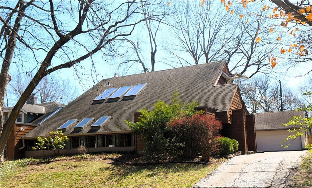 7 East 65 Street, Kansas City, MO 64113