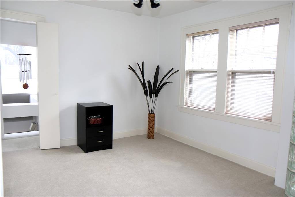 7 East 65 Street, Kansas City, MO 64113