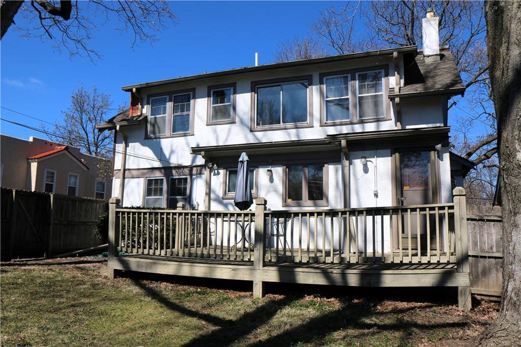 7 East 65 Street, Kansas City, MO 64113