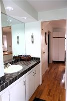 7 East 65 Street, Kansas City, MO 64113