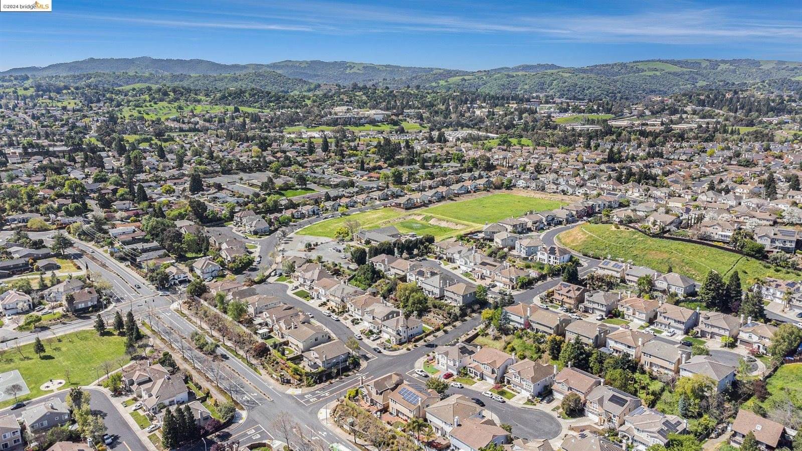 100 Burgundy Ct, Martinez, CA 94553