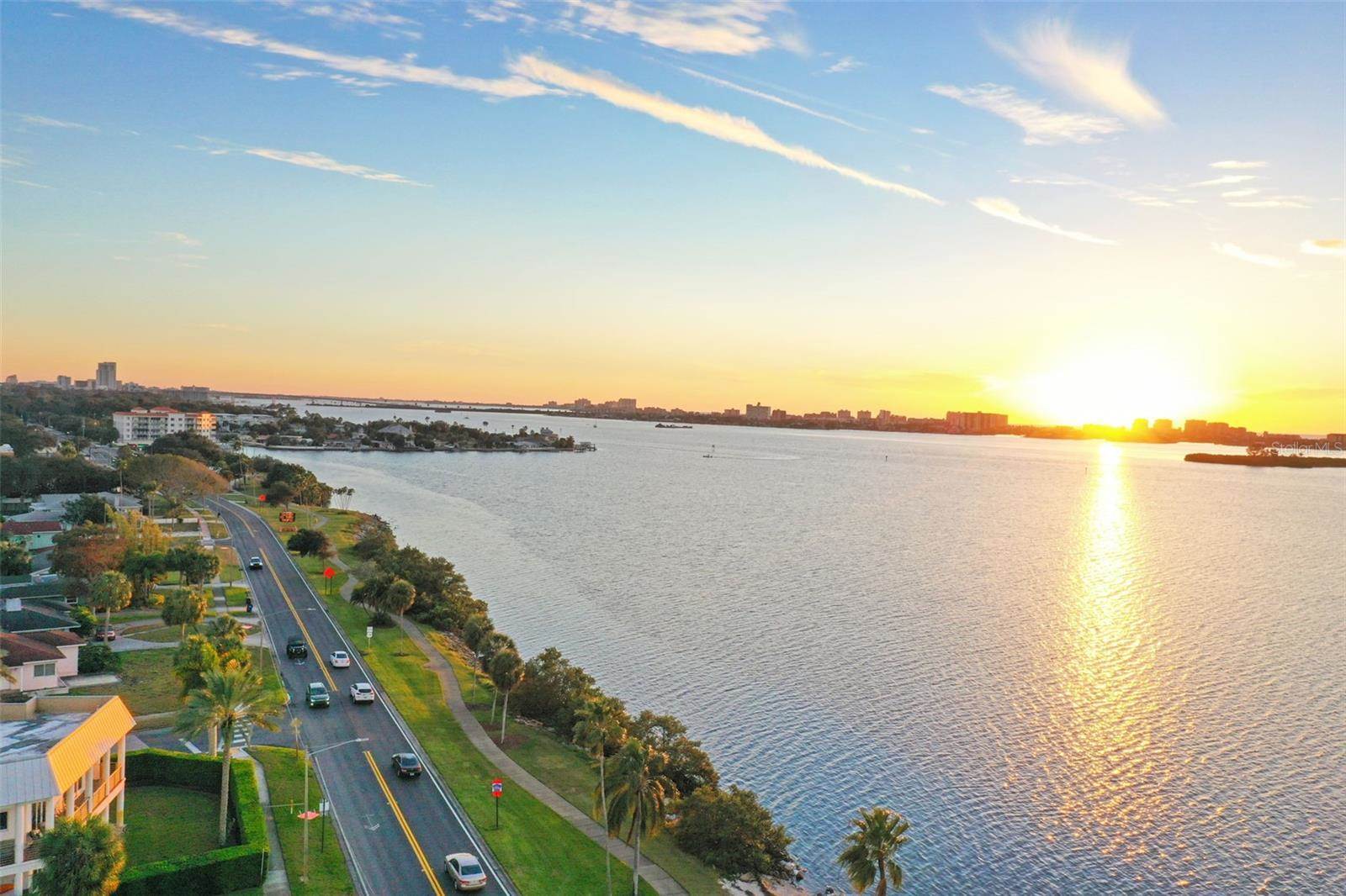 2090 Hunters Glen Drive, Dunedin, FL 34698