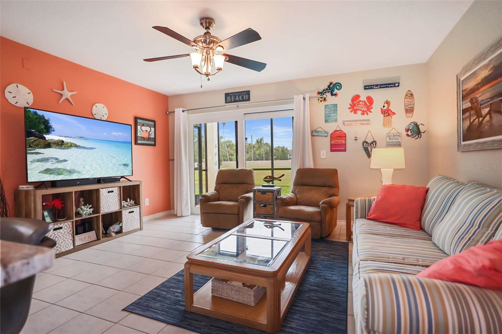 2090 Hunters Glen Drive, Dunedin, FL 34698