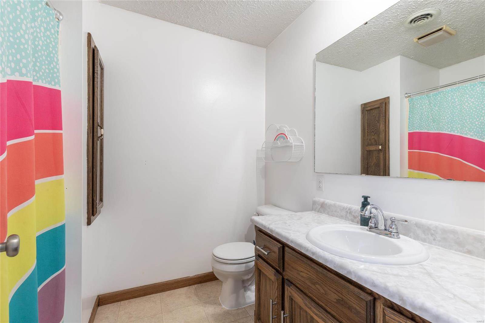 21201 Helga Lane, Saint Robert, MO 65584