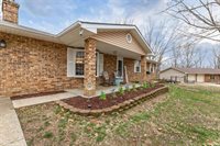 21201 Helga Lane, Saint Robert, MO 65584