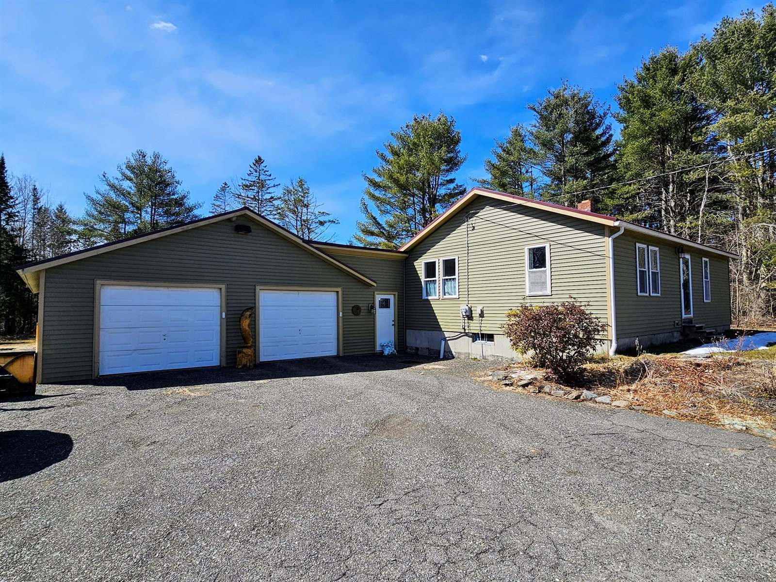 265 Darling Road, Hudson, ME 04449