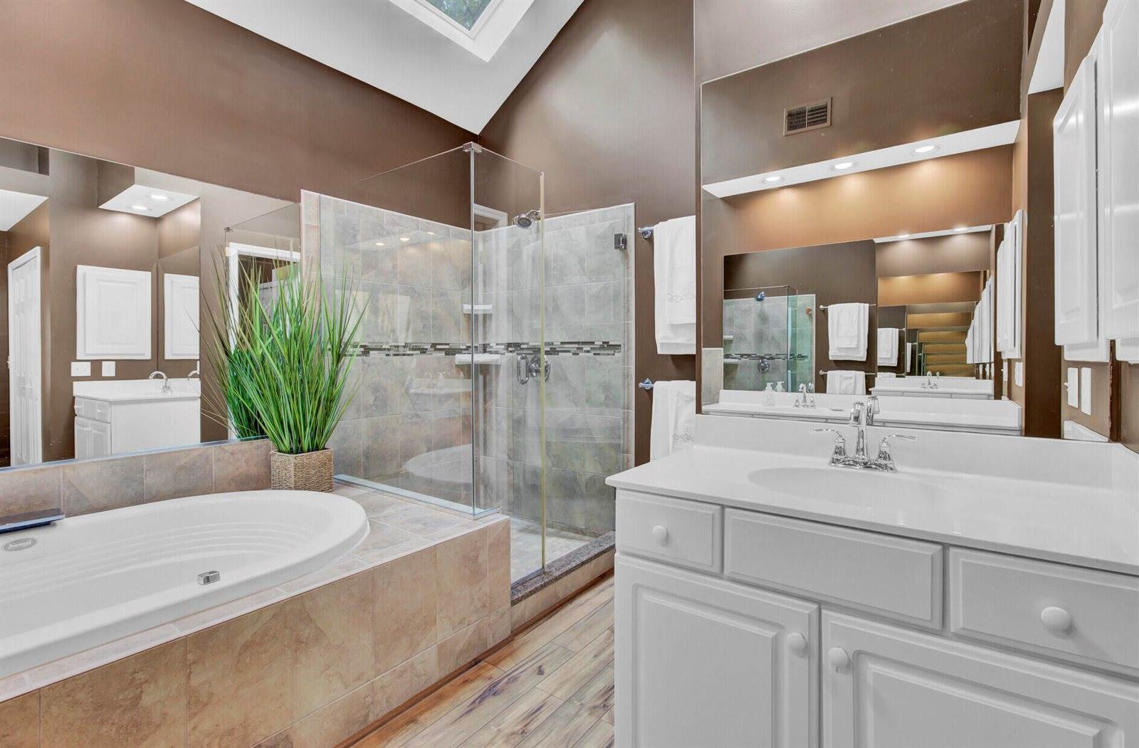 202 Masters Court, Summerville, SC 29485