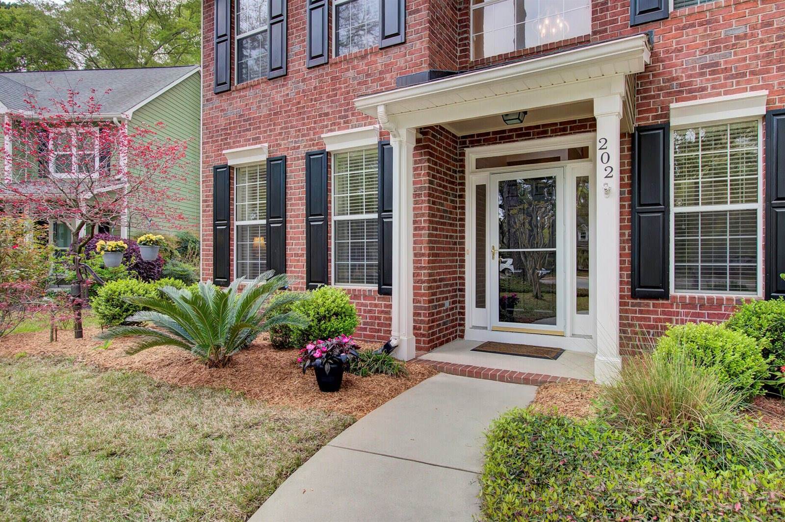 202 Masters Court, Summerville, SC 29485