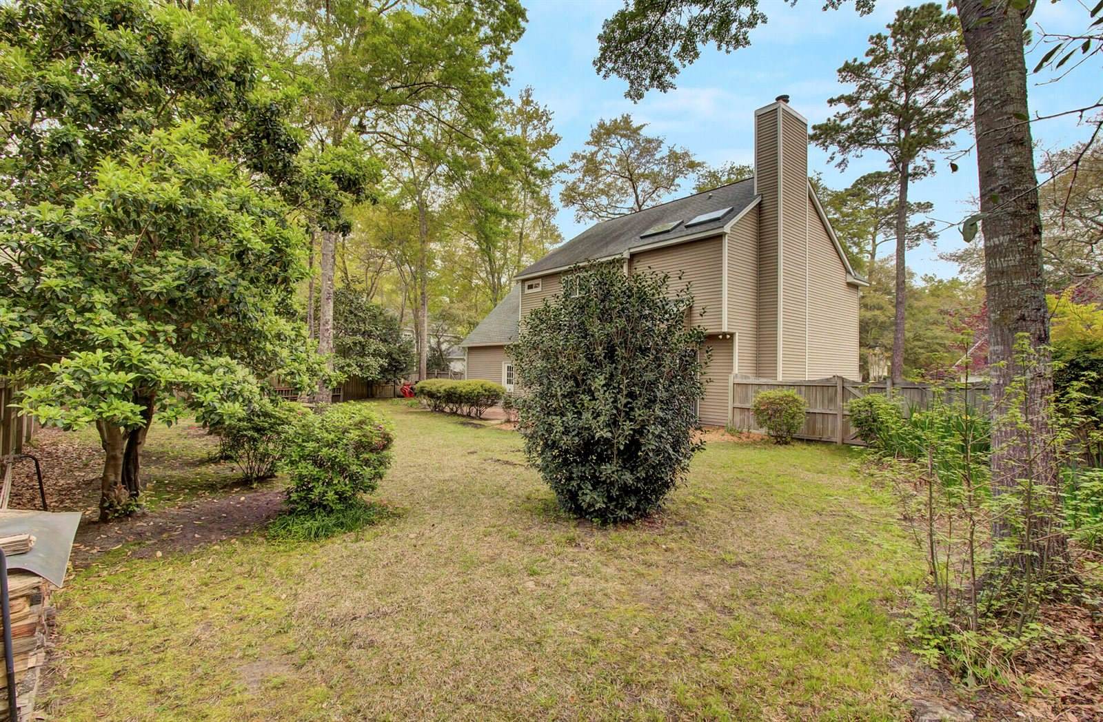 202 Masters Court, Summerville, SC 29485