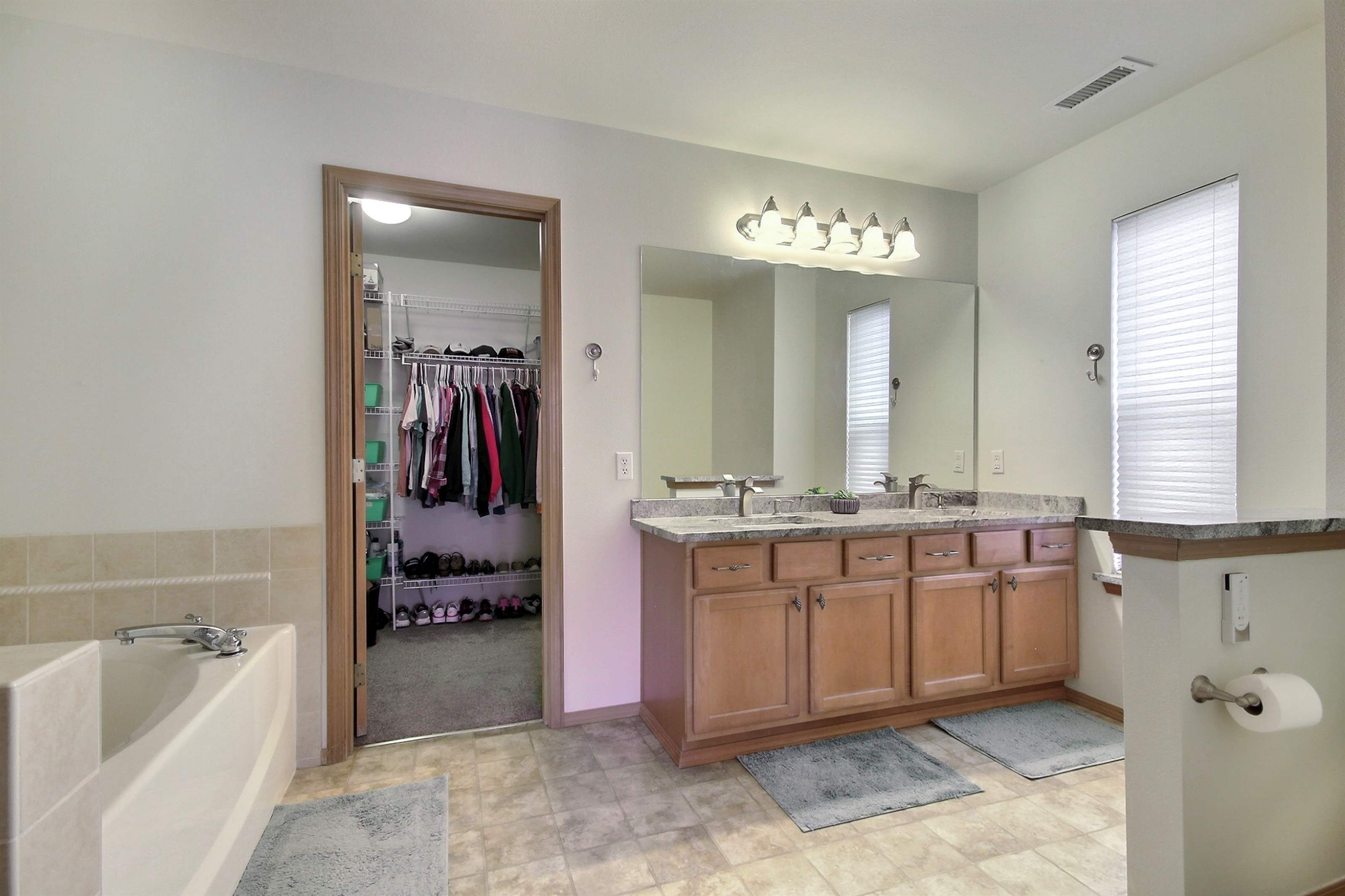 1166 Griggs Street, DuPont, WA 98327