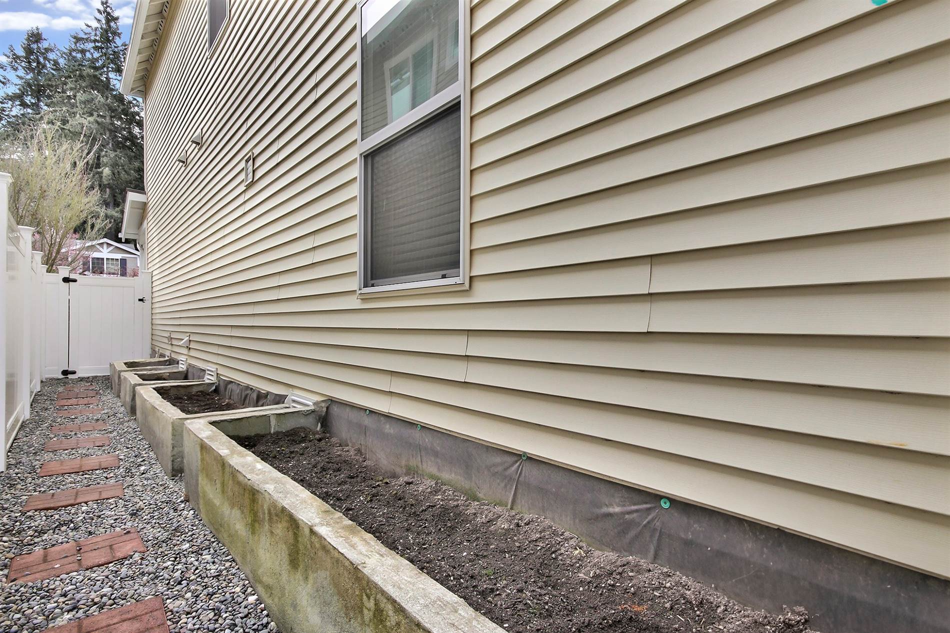 1166 Griggs Street, DuPont, WA 98327