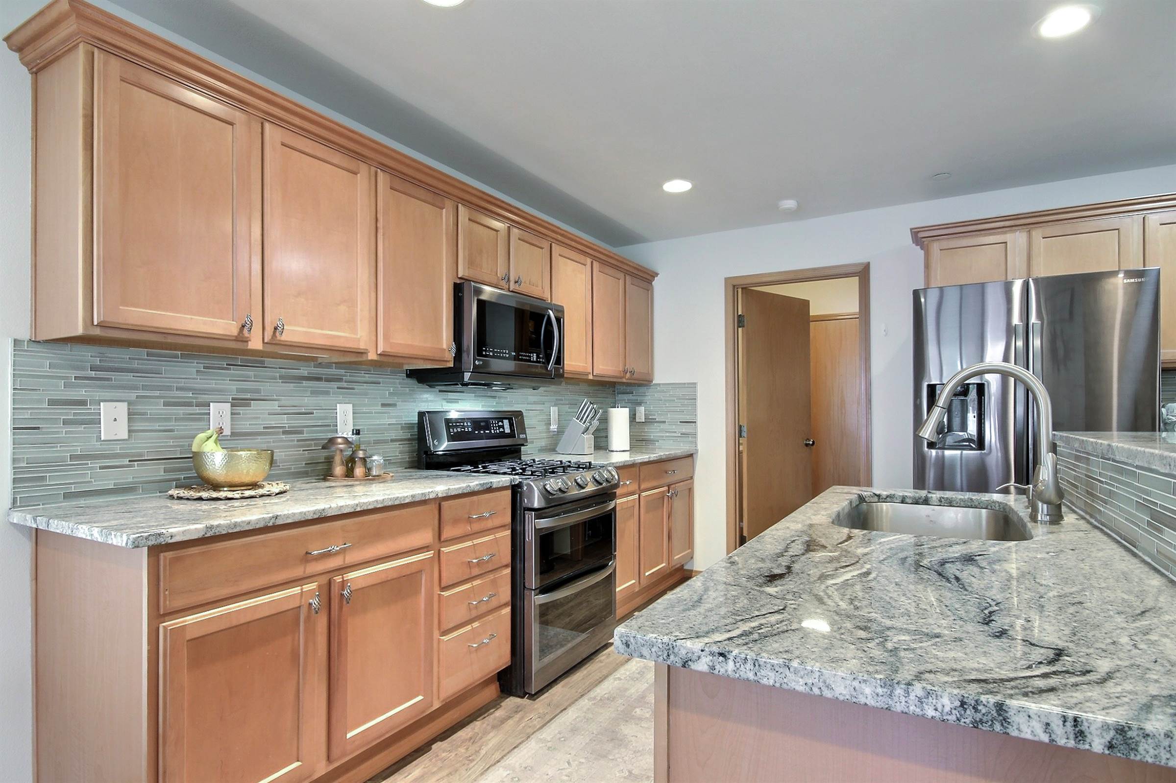 1166 Griggs Street, DuPont, WA 98327