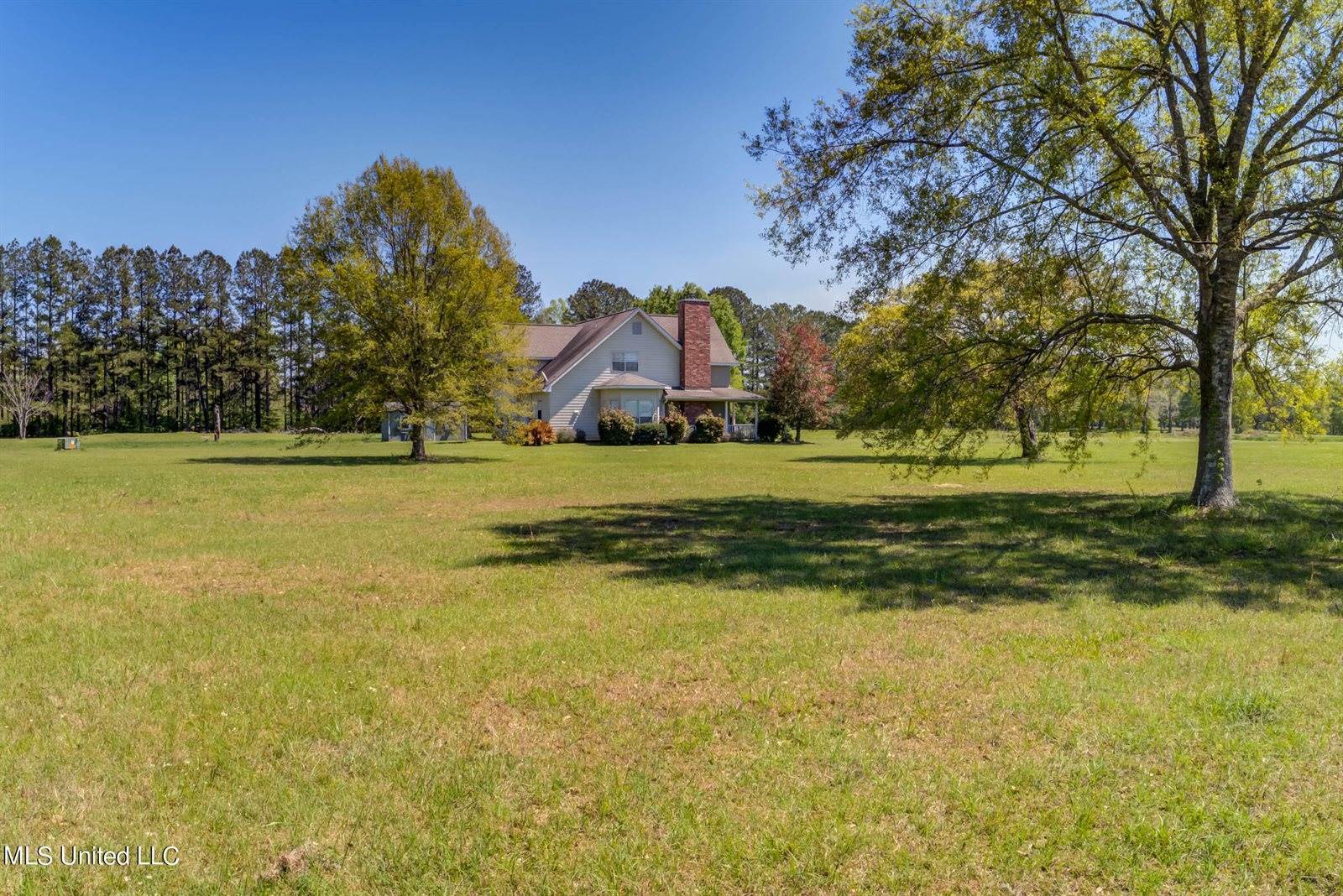 11 Crabapple Lane, Carriere, MS 39426