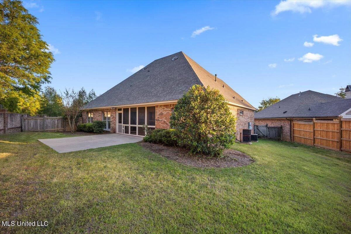 404 Bay Cove, Ridgeland, MS 39157