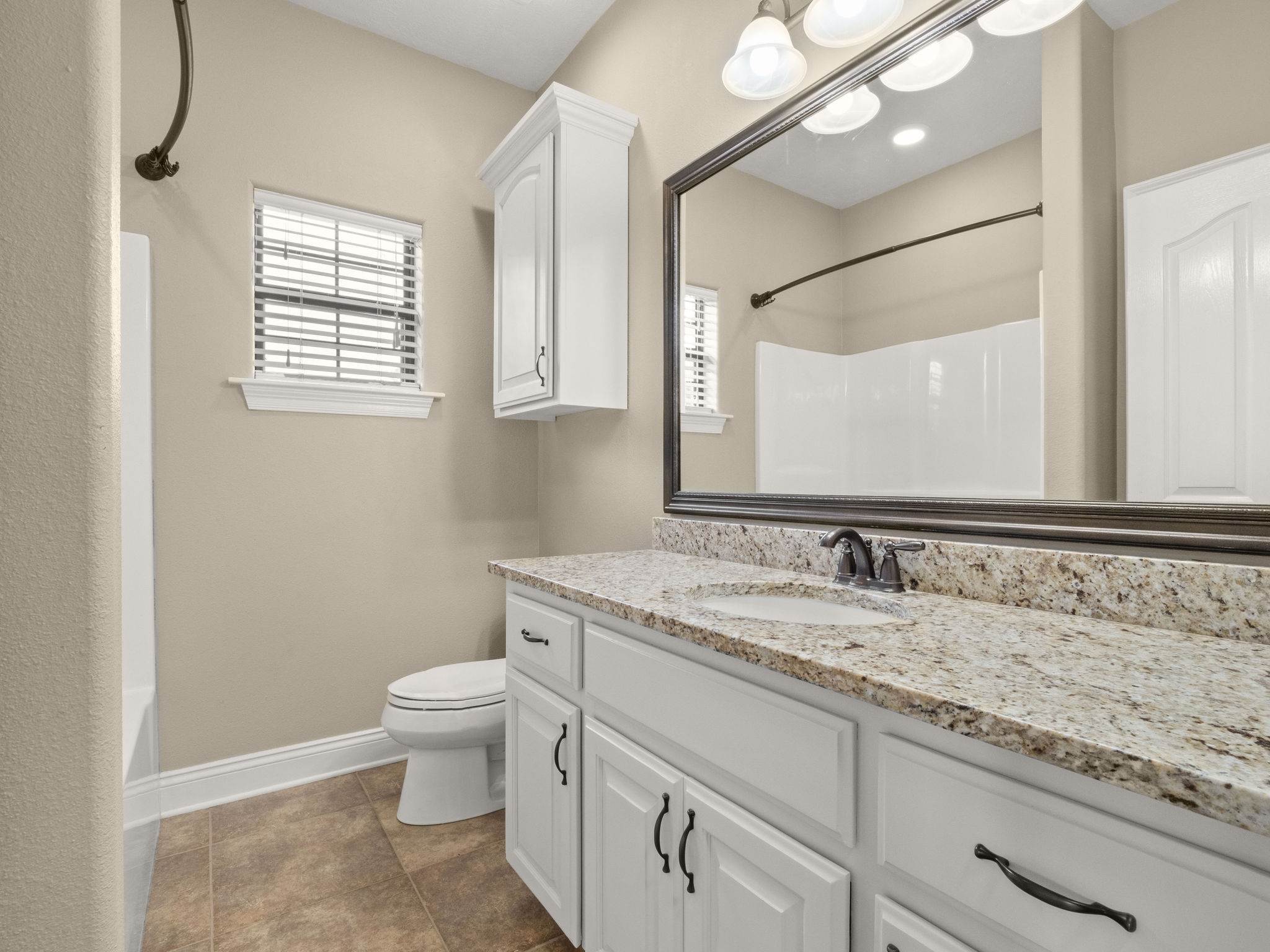 473 Delia Dr, Leesville, LA 71446