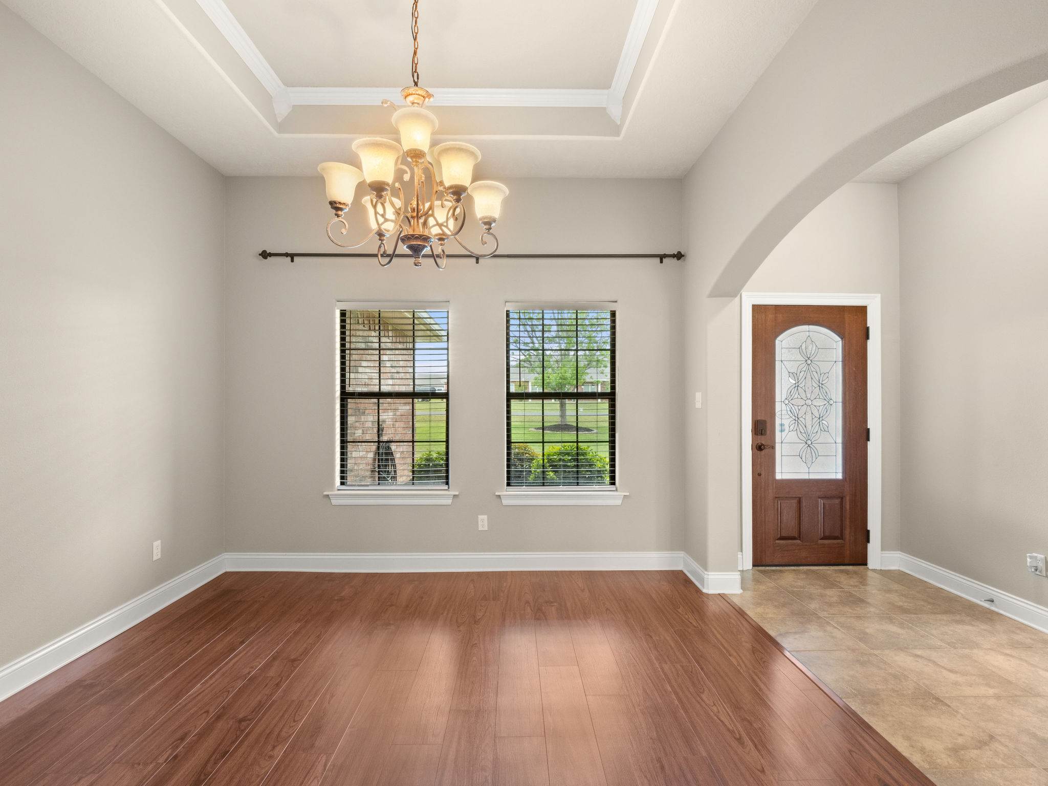 473 Delia Dr, Leesville, LA 71446