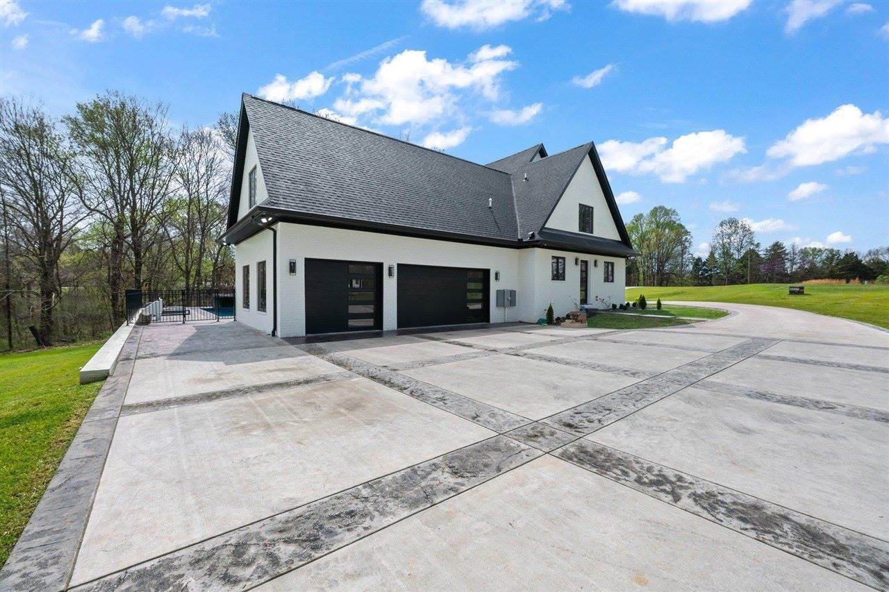 1292 Carter Road, Bowling Green, KY 42103