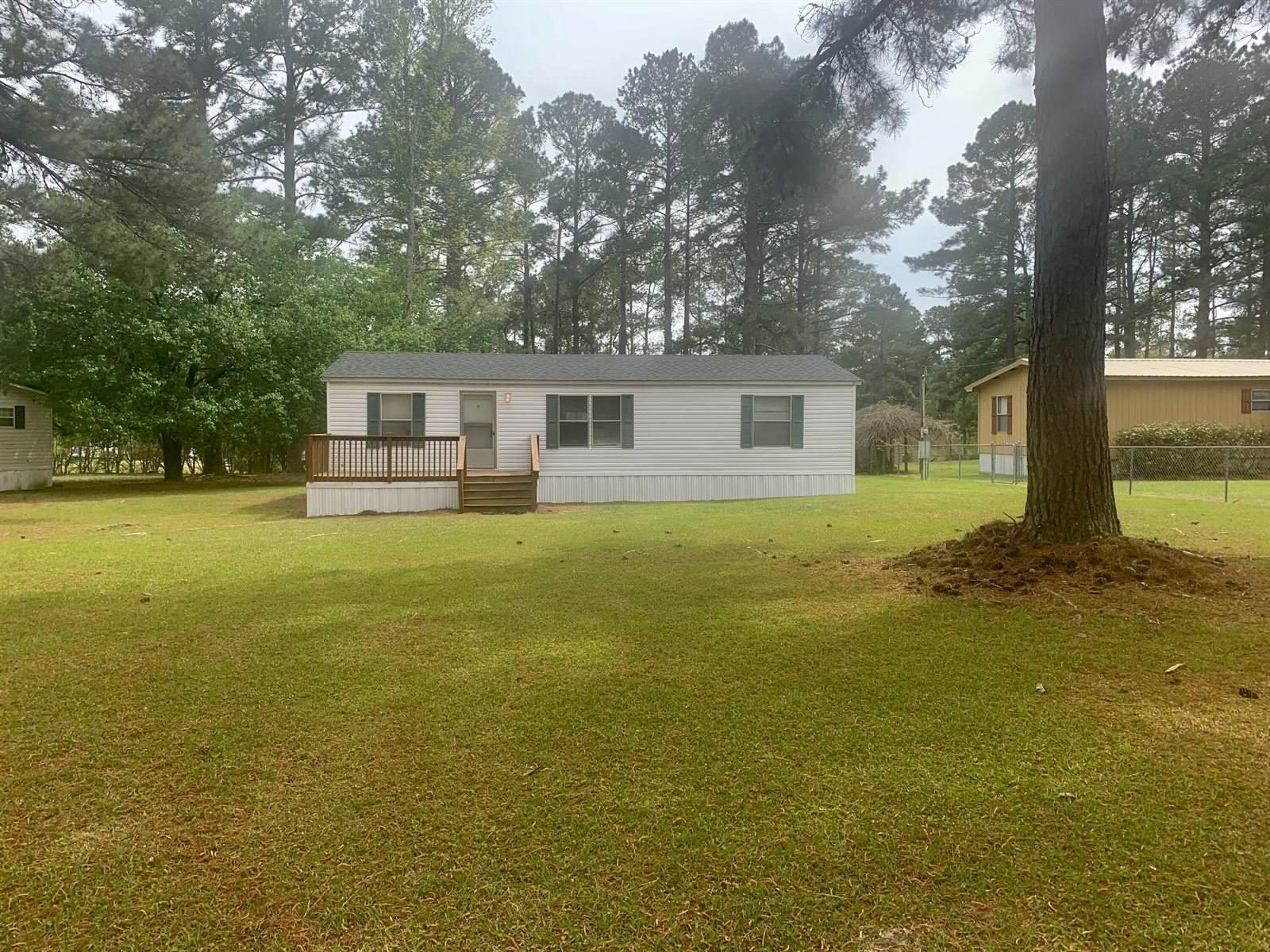 2683 Lizzie Creek Road, Summerton, SC 29148