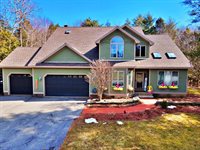 84 Oak Grove Drive, Brewer, ME 04412