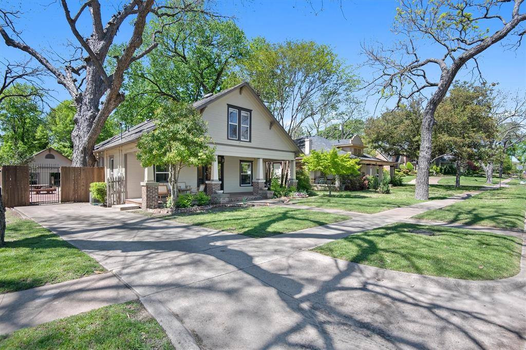 1107 West Main Street, Waxahachie, TX 75165