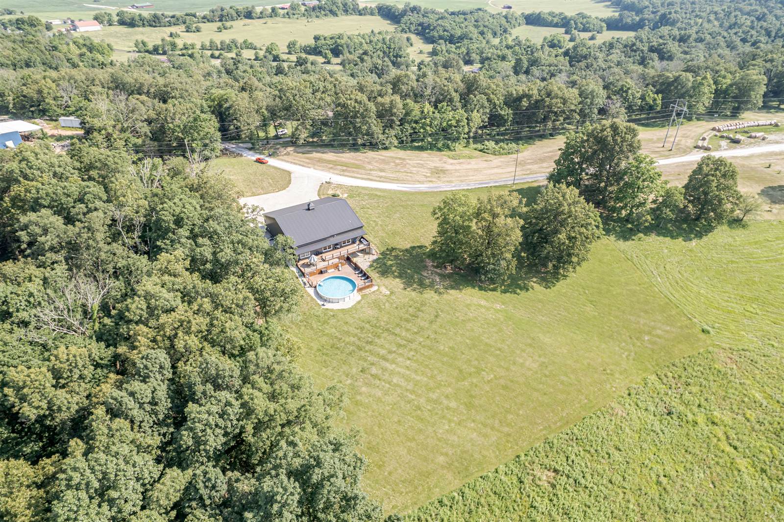 500 Seven Oaks Ln, Irvington, KY 40146