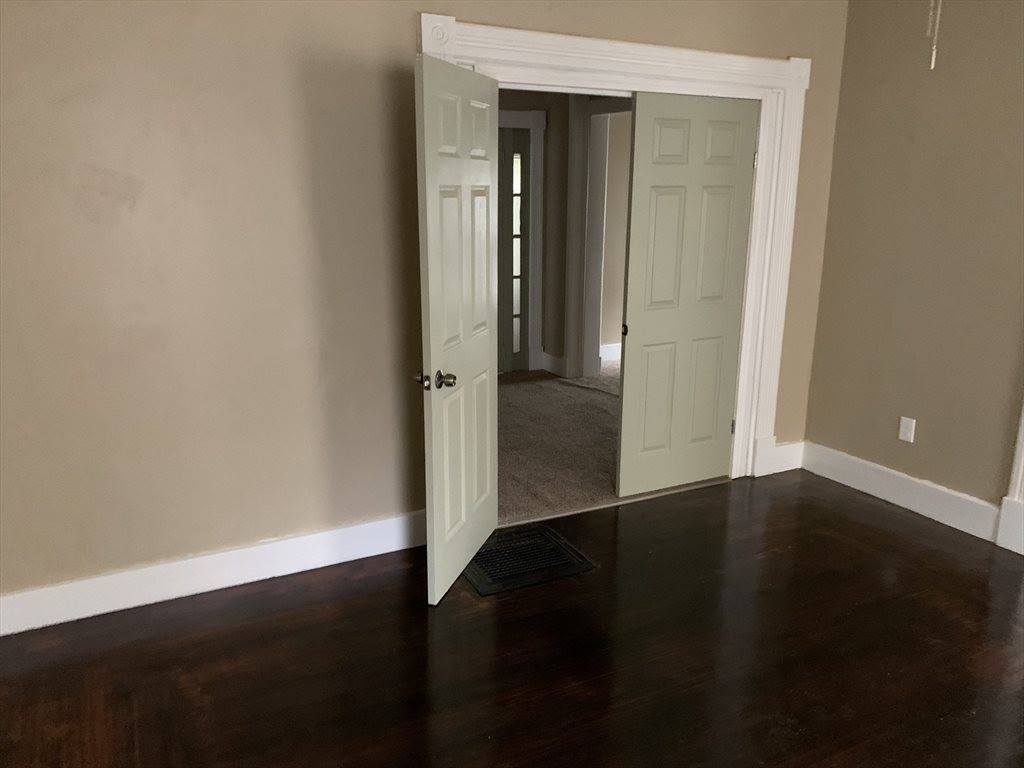 124 Catharine St, Springfield, MA 01109