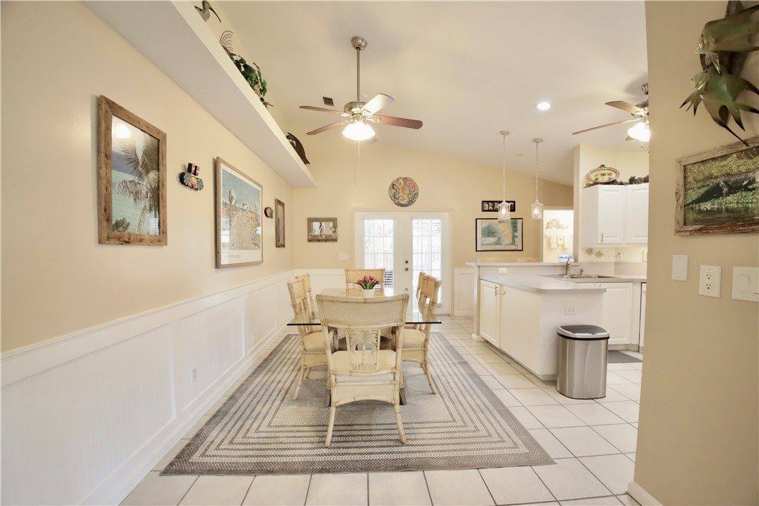 910 Flamingo Avenue, Sebastian, FL 32958