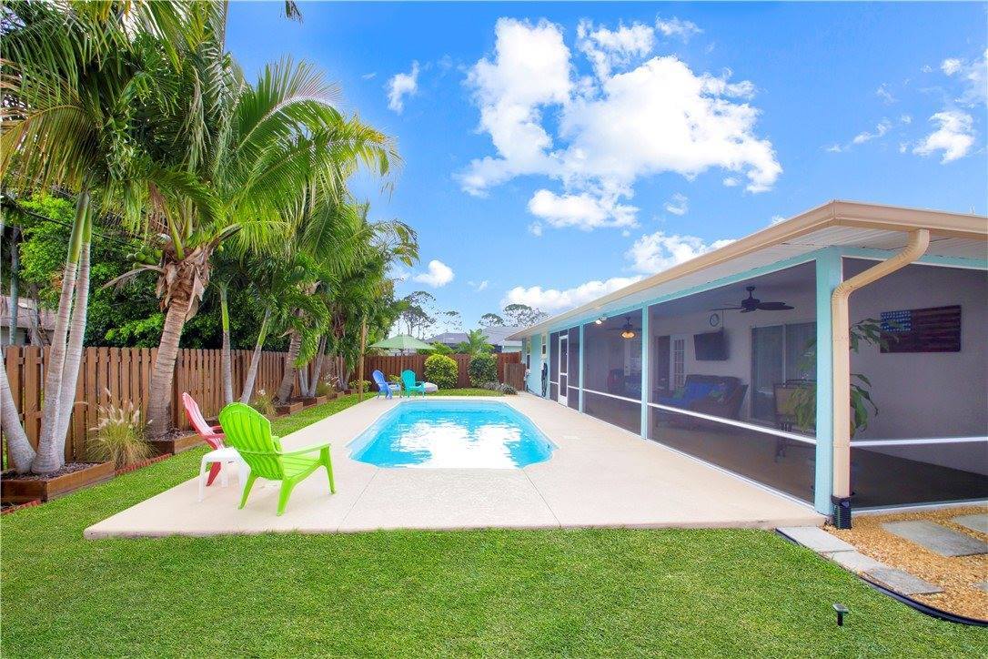 910 Flamingo Avenue, Sebastian, FL 32958