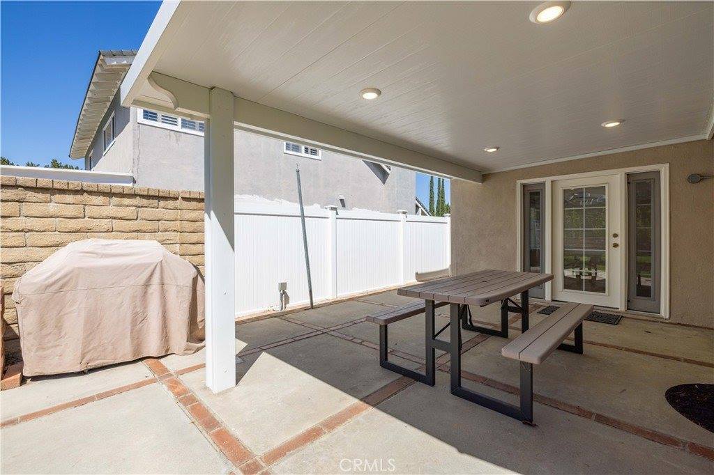 25907 Matel Road, Valencia, CA 91355