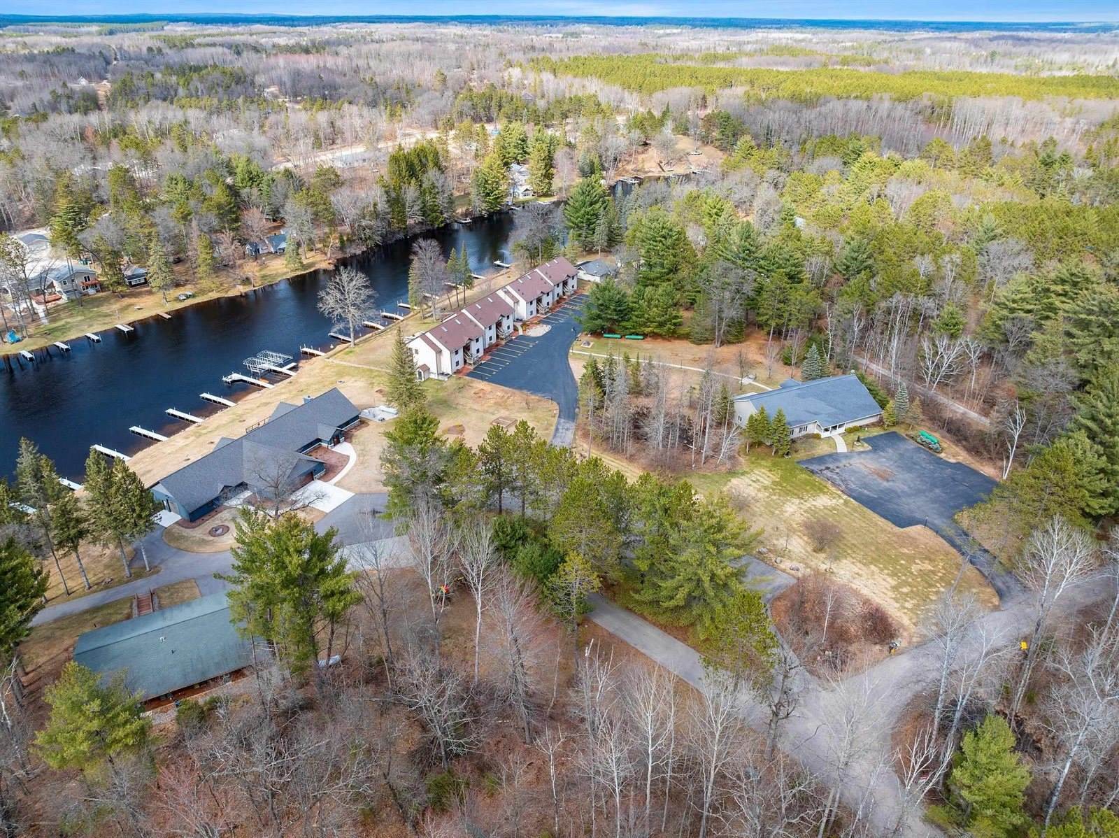 N10911 Peshtigo River Lane, #14, Crivitz, WI 54114