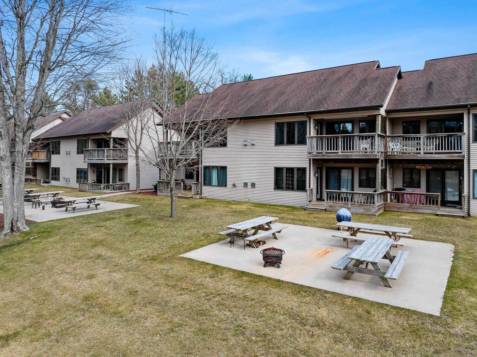 N10911 Peshtigo River Lane, #14, Crivitz, WI 54114