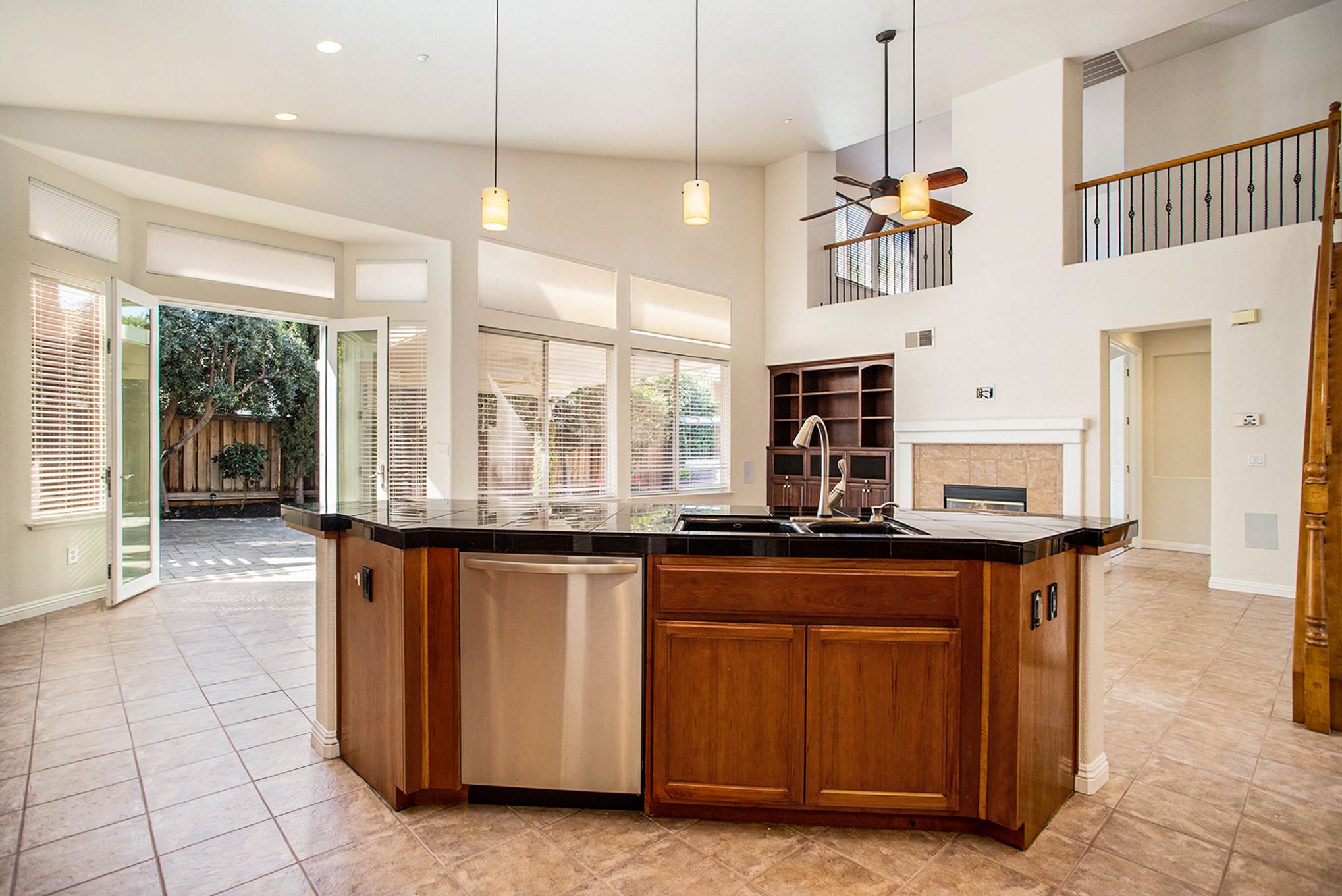 992 Country Glen Ln, Brentwood, CA 94513