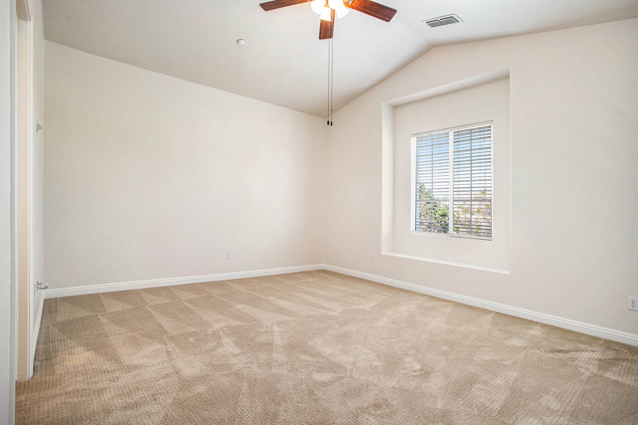 992 Country Glen Ln, Brentwood, CA 94513