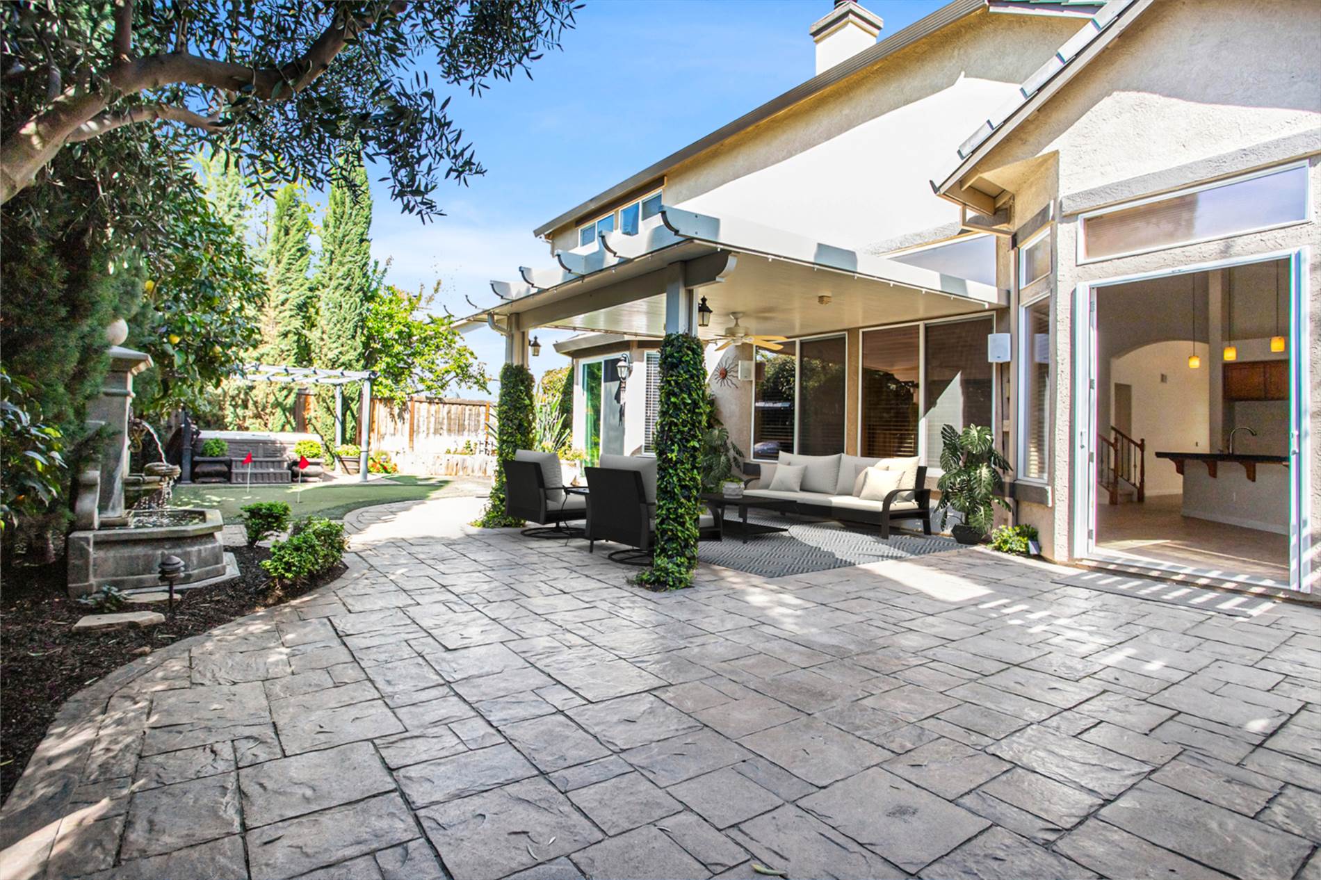 992 Country Glen Ln, Brentwood, CA 94513