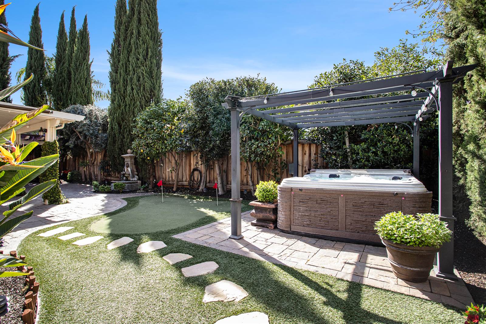 992 Country Glen Ln, Brentwood, CA 94513