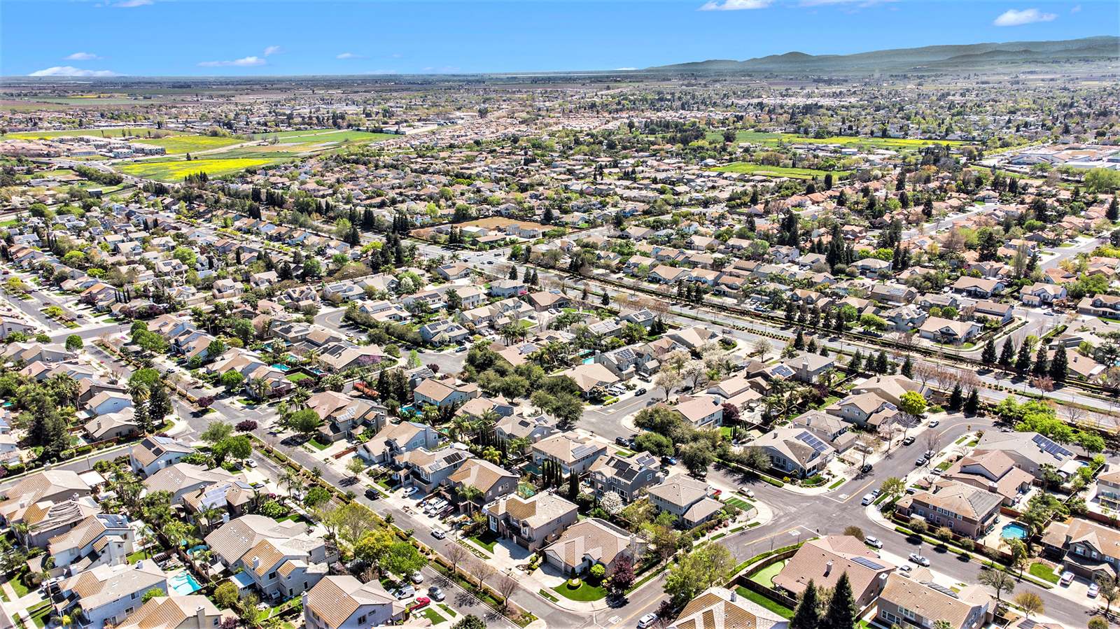 992 Country Glen Ln, Brentwood, CA 94513