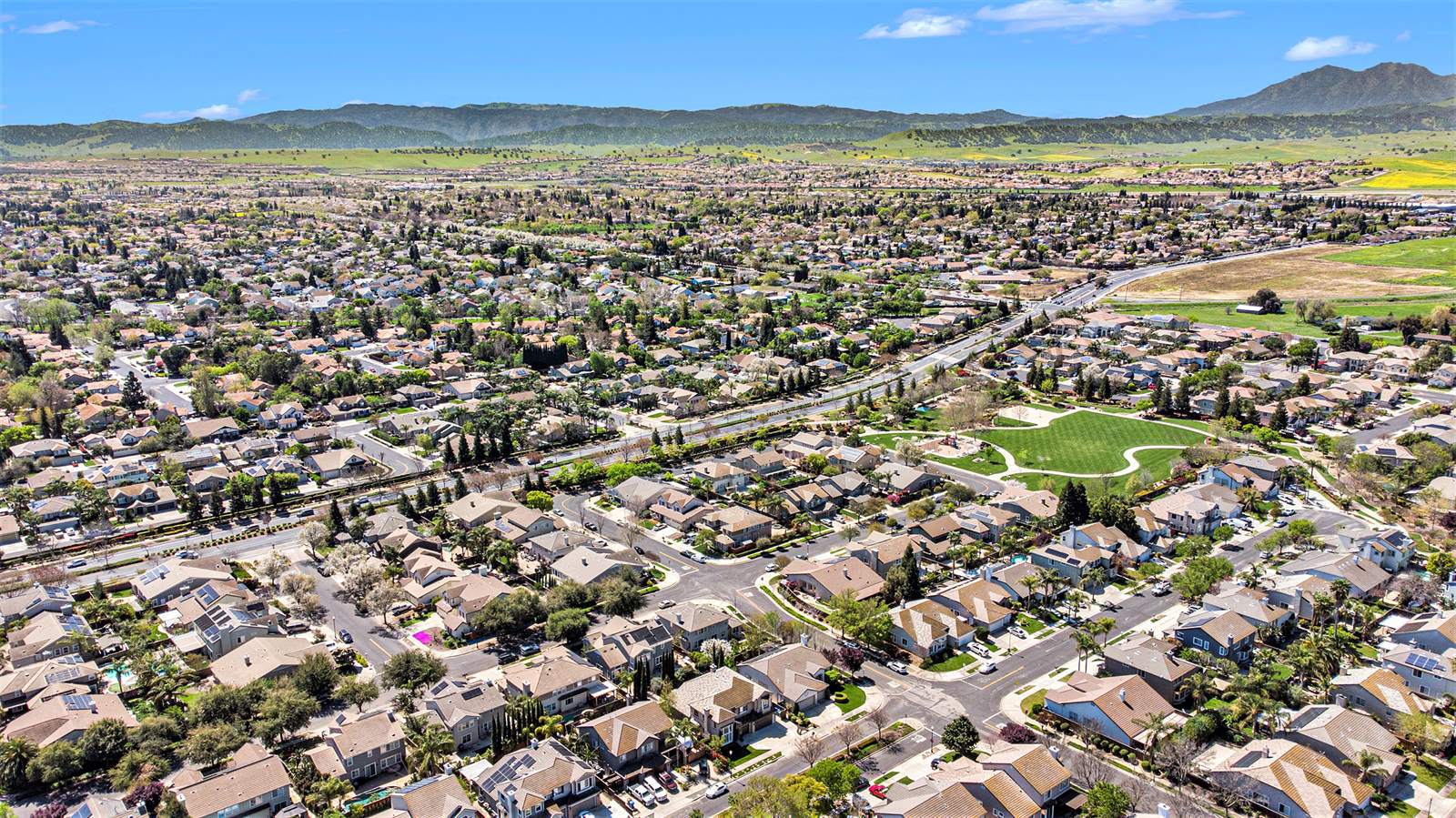 992 Country Glen Ln, Brentwood, CA 94513