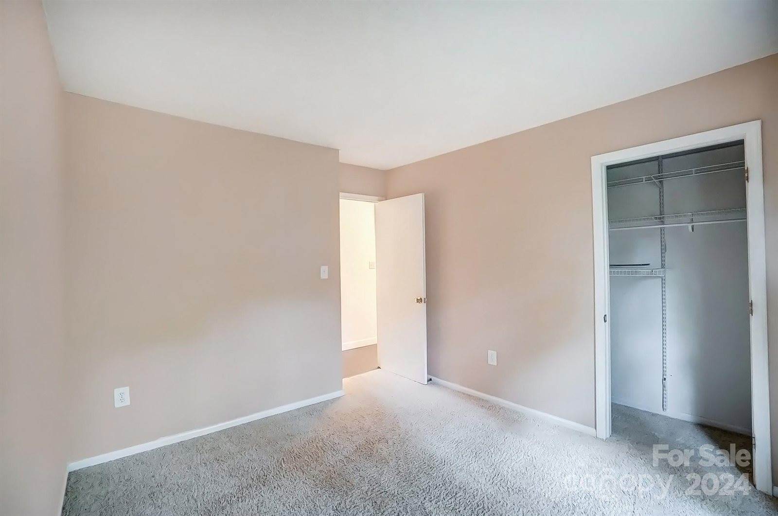 8633 Ducksbill Drive, Charlotte, NC 28277