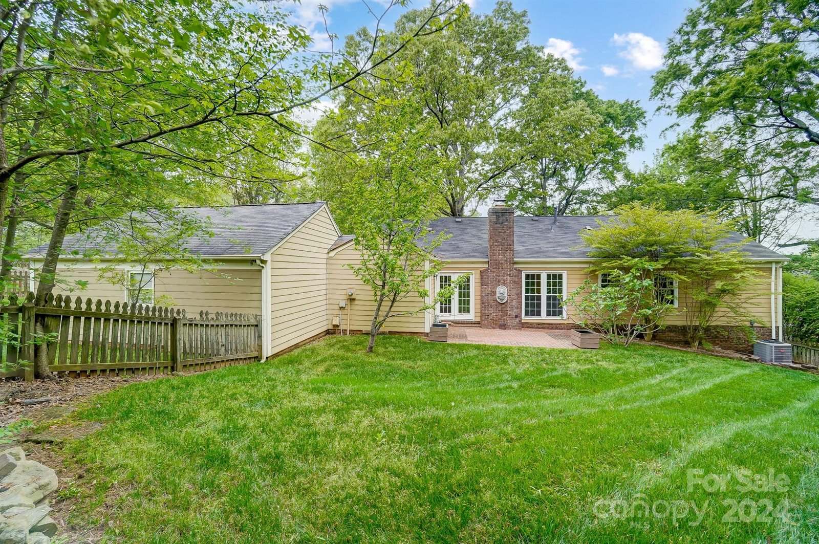 8633 Ducksbill Drive, Charlotte, NC 28277