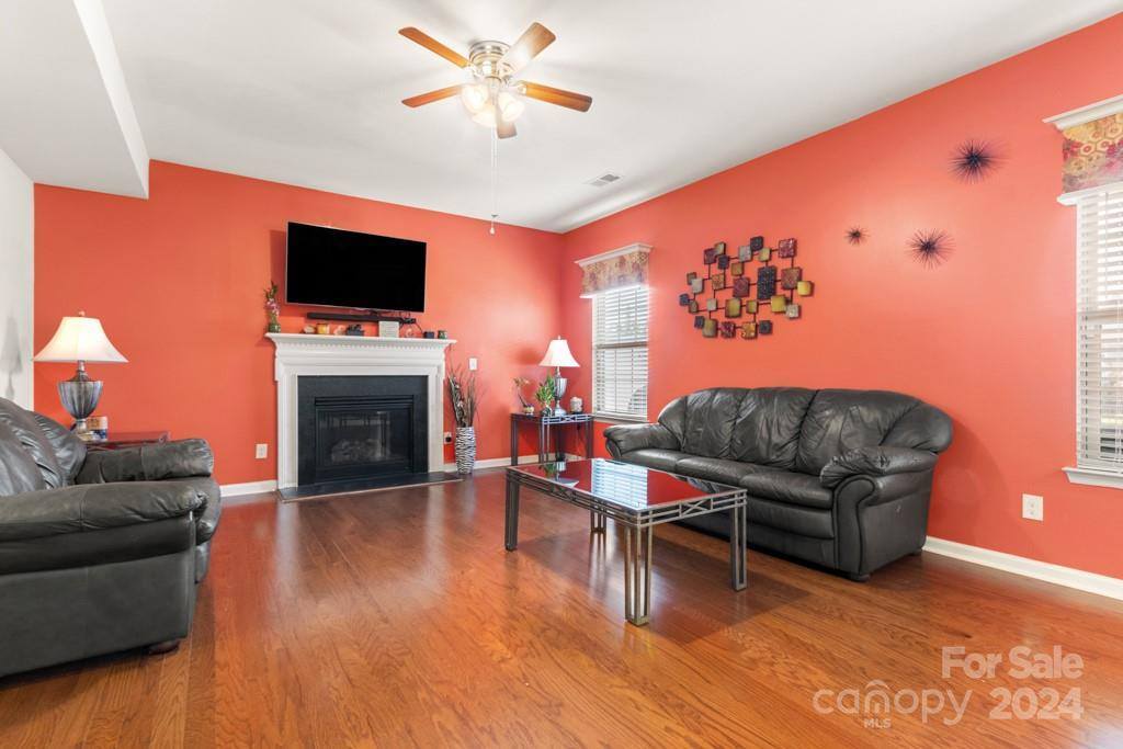 3510 Ettrick Place, Charlotte, NC 28278