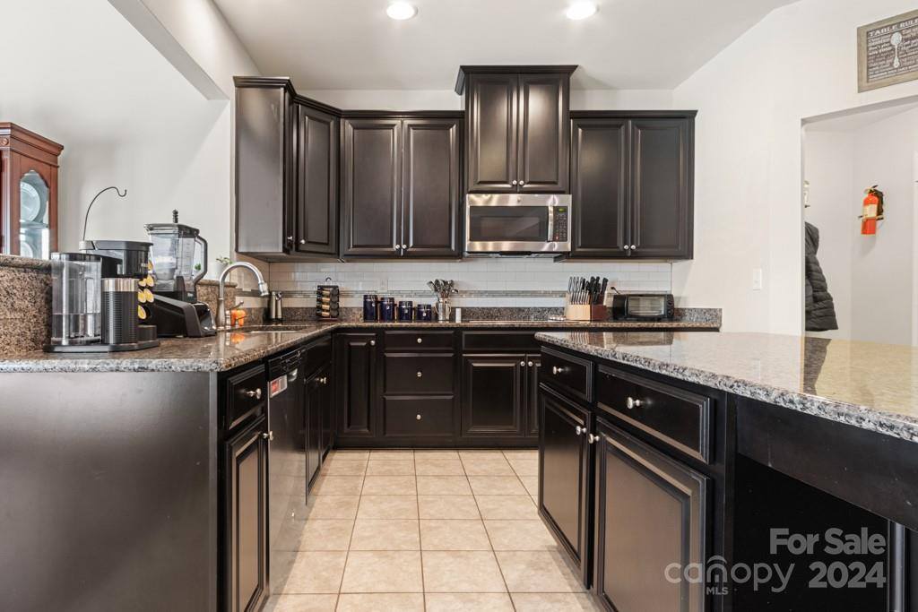 3510 Ettrick Place, Charlotte, NC 28278