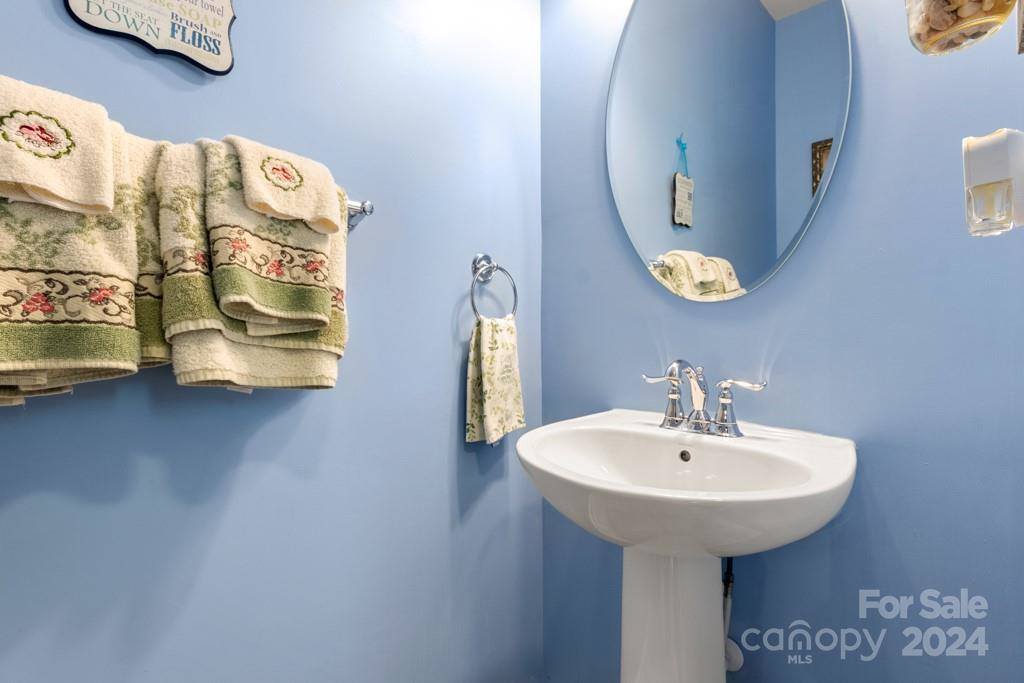 3510 Ettrick Place, Charlotte, NC 28278